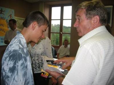 Bernard semble �tre bi.. Soci�t� - Education, Ecoles - 